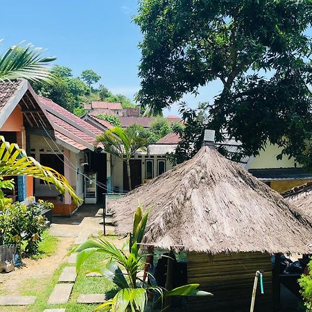 Perwita Homestay Kuta  Esterno foto