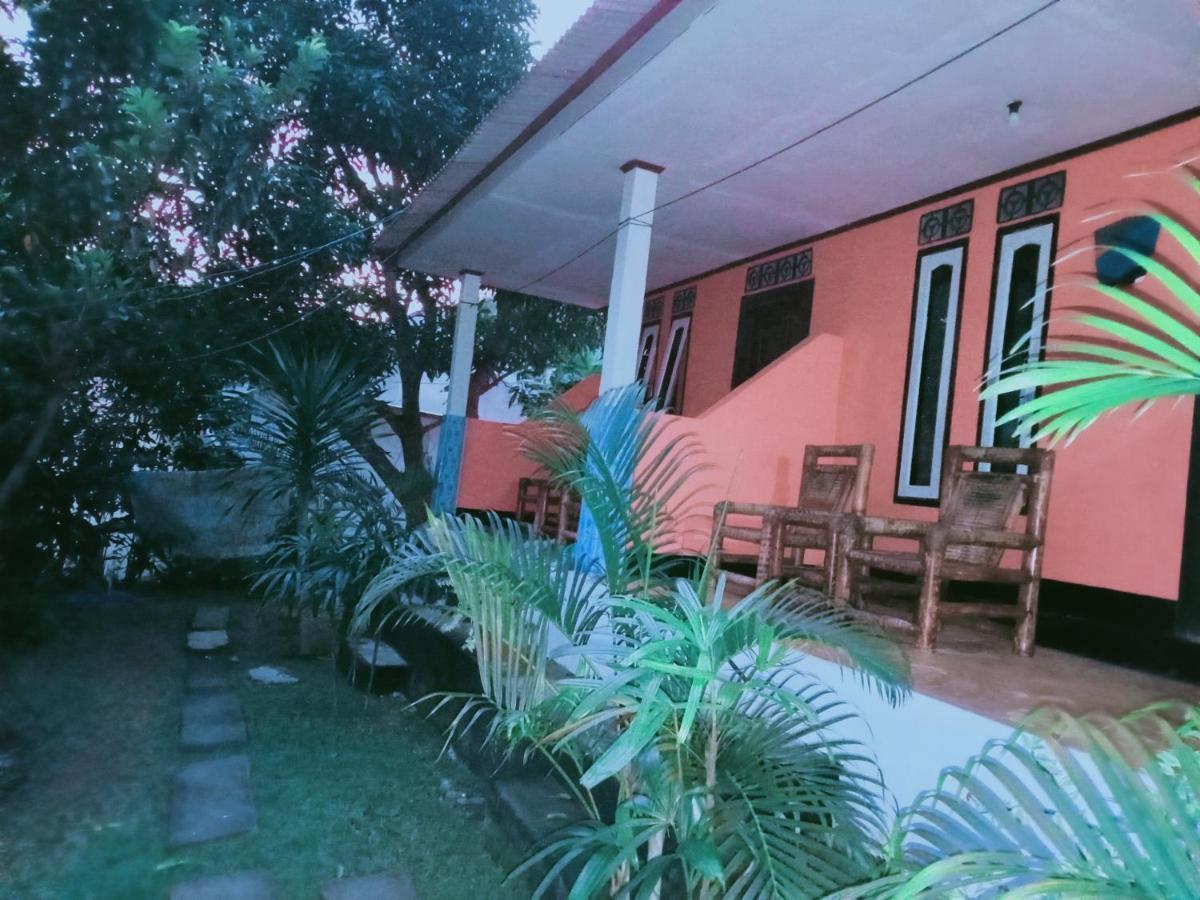 Perwita Homestay Kuta  Esterno foto