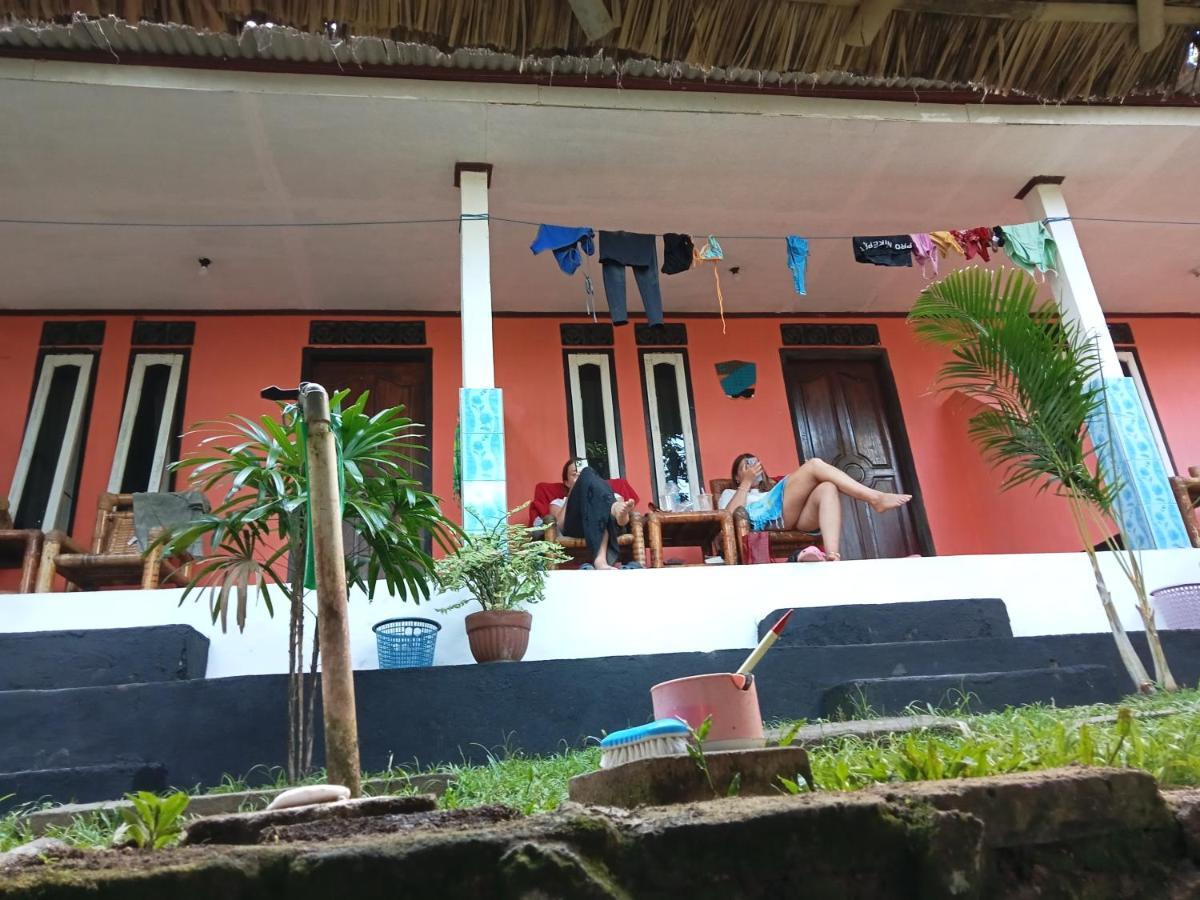 Perwita Homestay Kuta  Esterno foto
