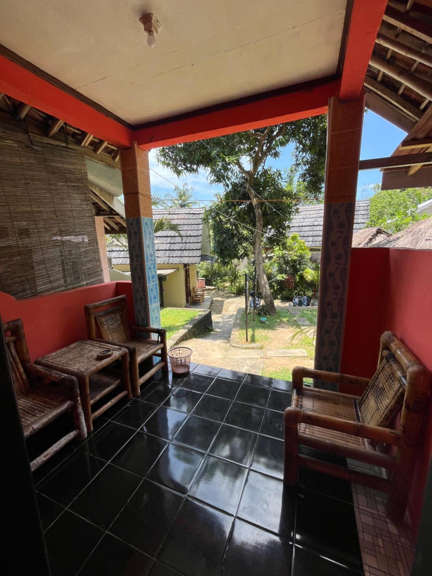 Perwita Homestay Kuta  Esterno foto